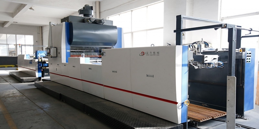 Fully automatic laminating machine